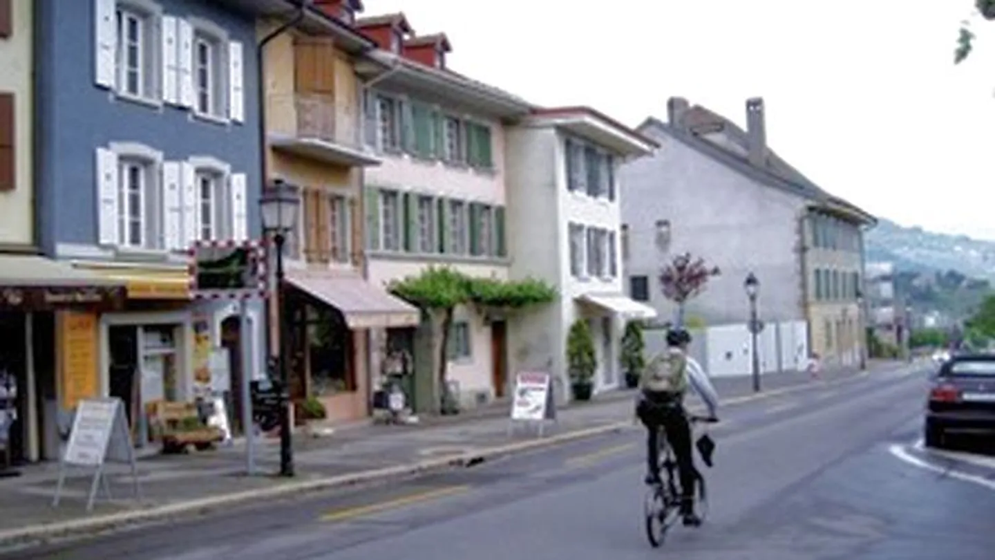 STUDIO À LAUSANNE - PULLY, MEUBLÉ - Photo 4 sur 5