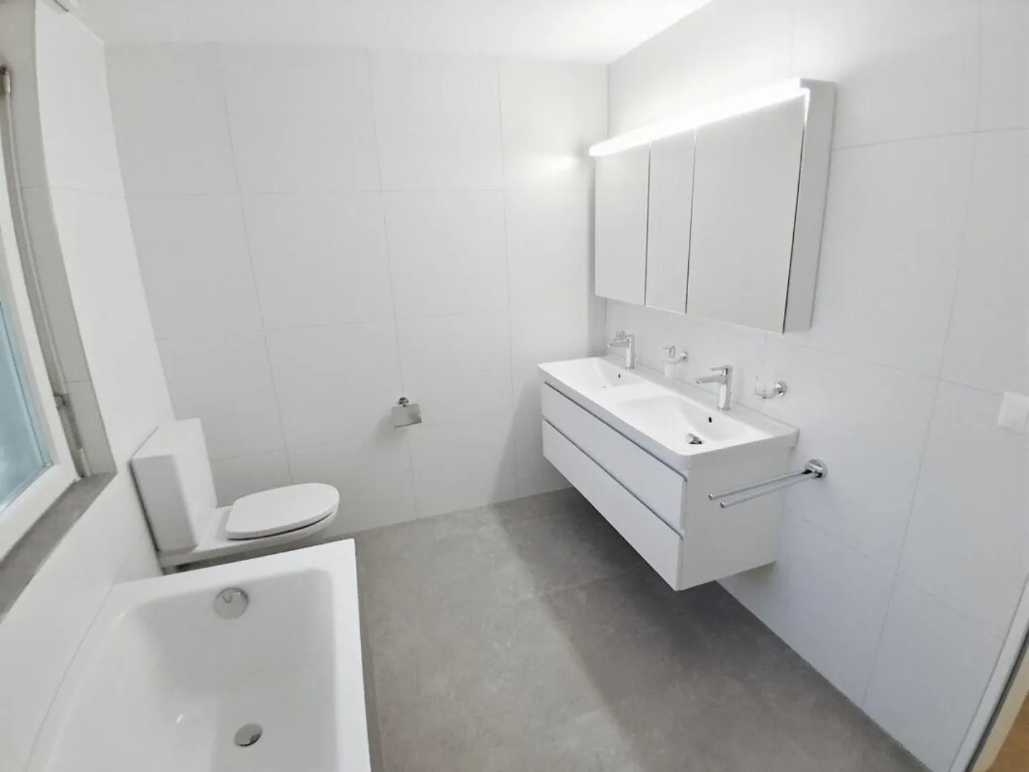 Helle 4.5-Zimmer-Wohnung mit Balkon in Walliswil b. Wangen - Photo 5 of 12