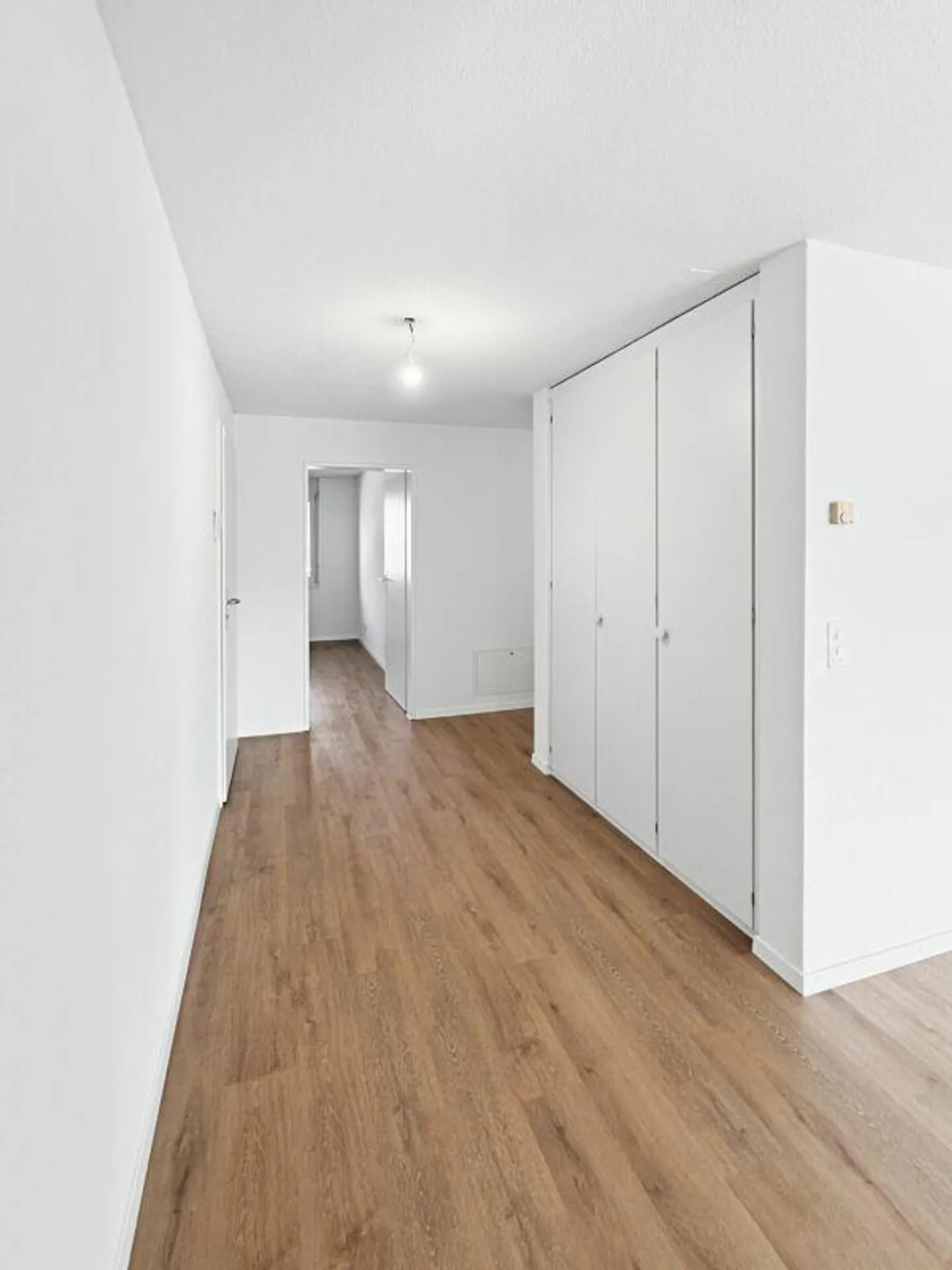 Helle 4.5-Zimmer-Wohnung mit Balkon in Walliswil b. Wangen - Photo 7 of 12