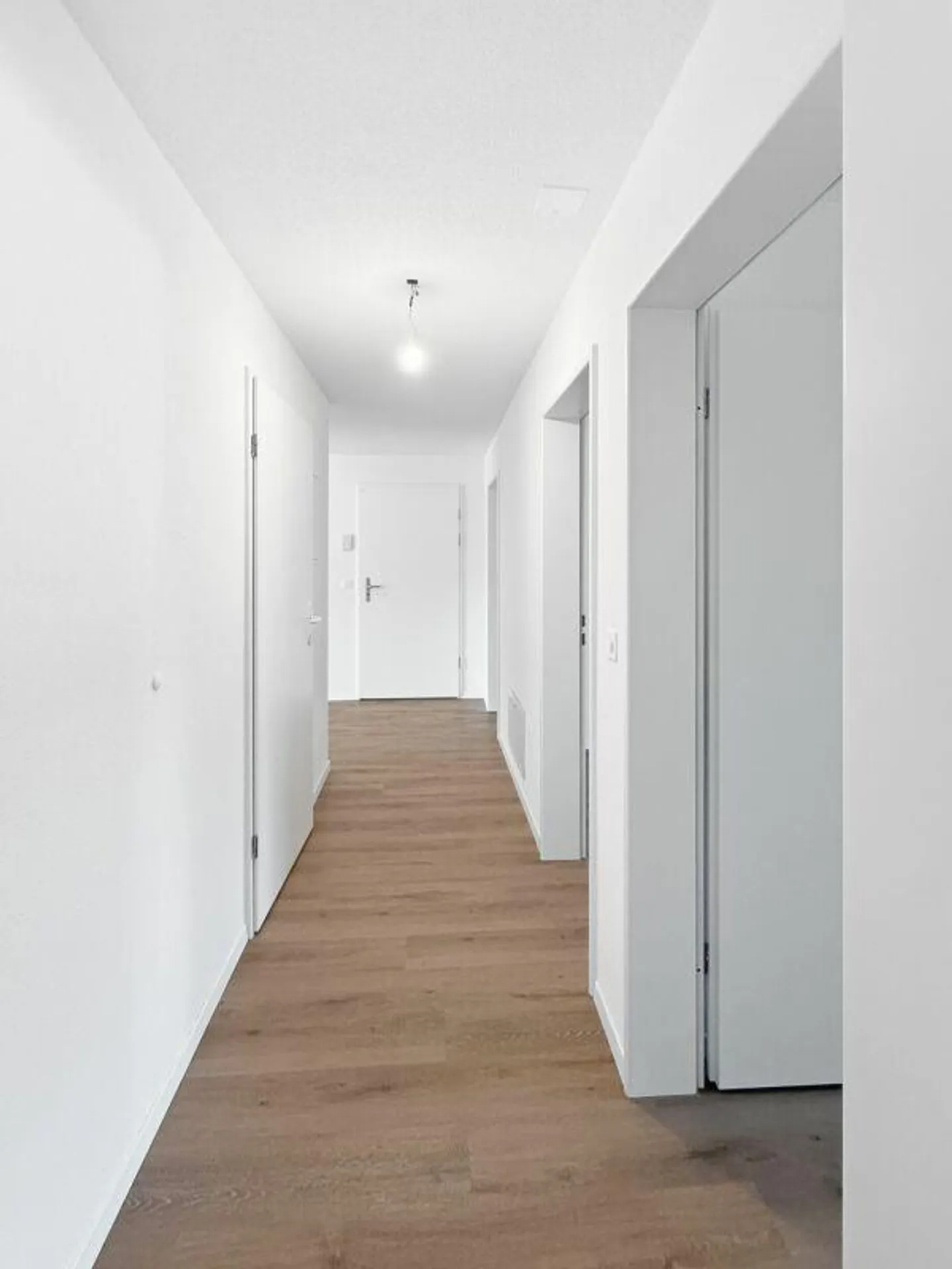 Helle 4.5-Zimmer-Wohnung mit Balkon in Walliswil b. Wangen - Photo 10 of 12