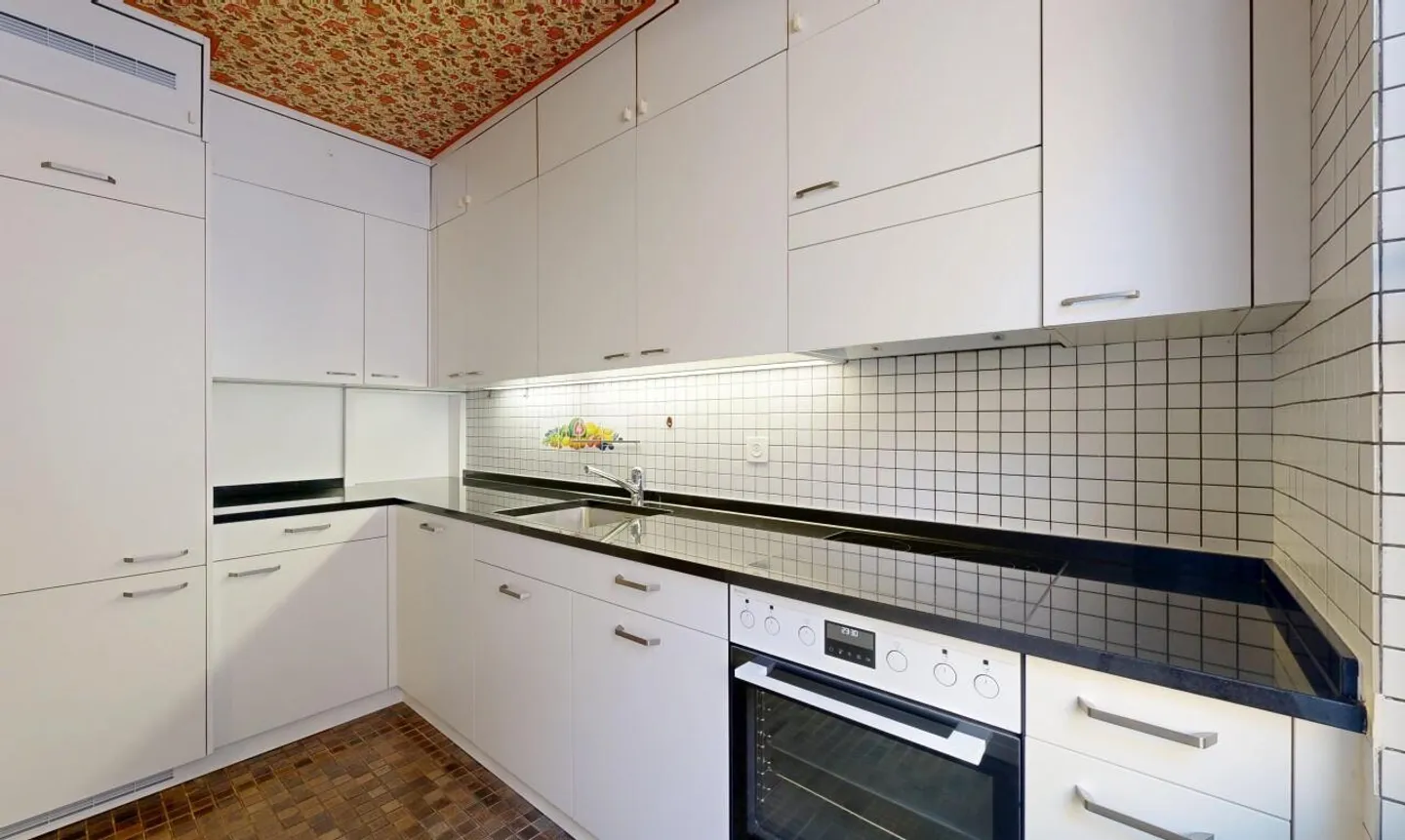 Terraced house by Lake Biel with shared lakeside area - Photo 5 of 13