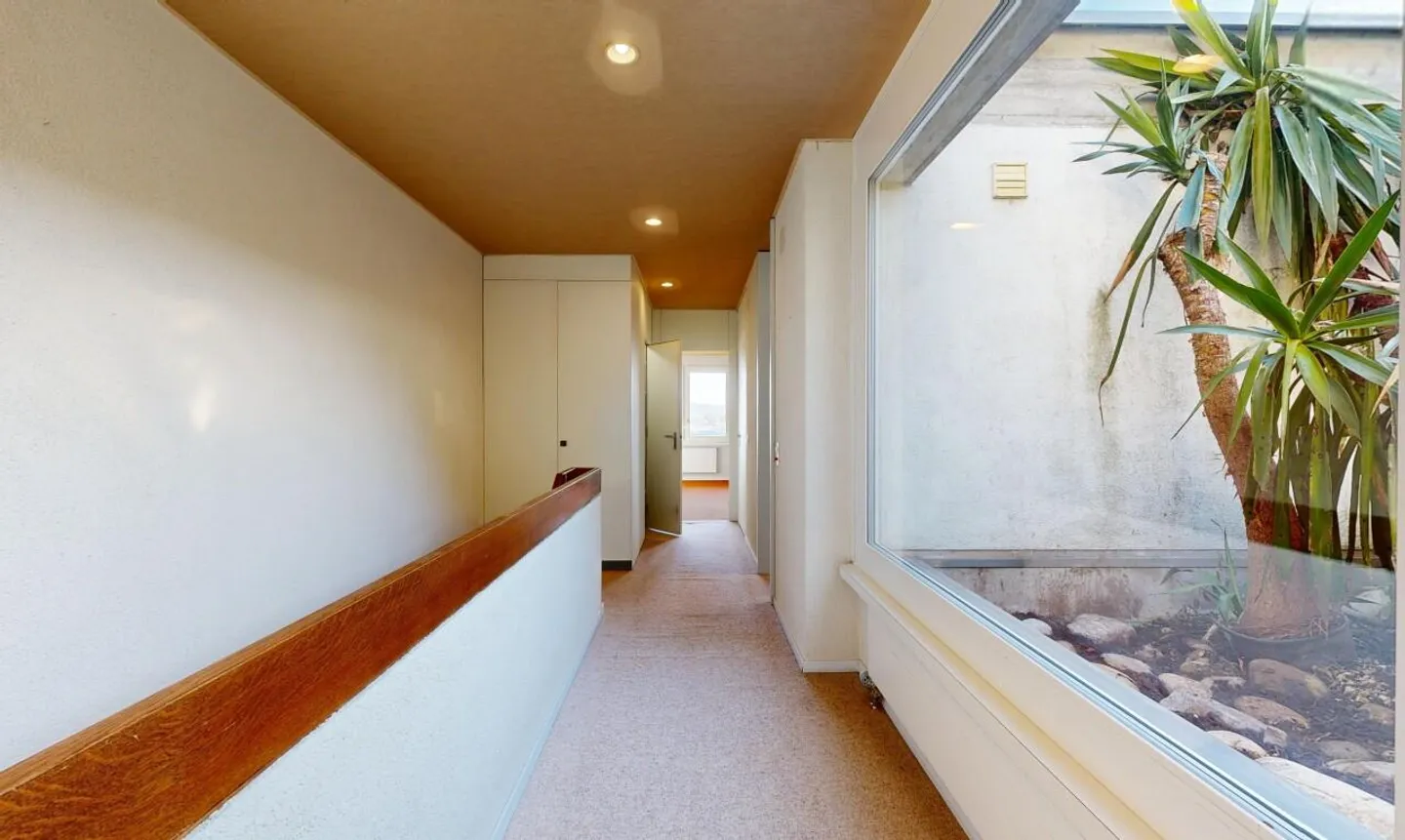 Terraced house by Lake Biel with shared lakeside area - Photo 8 of 13