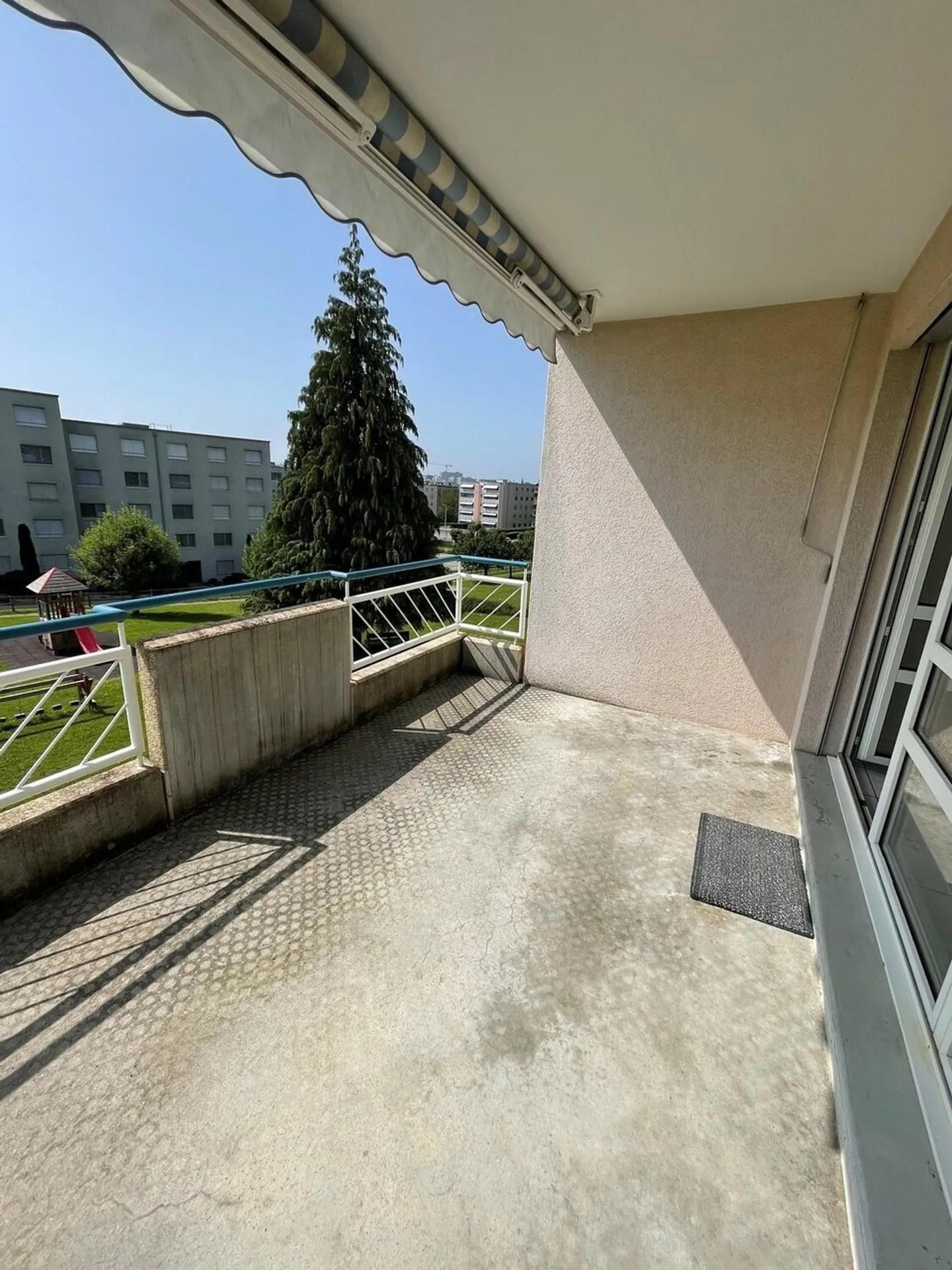 Incantevole appartamento di 4,5 stanze in un quartiere molto familiare - Foto 11 di 13