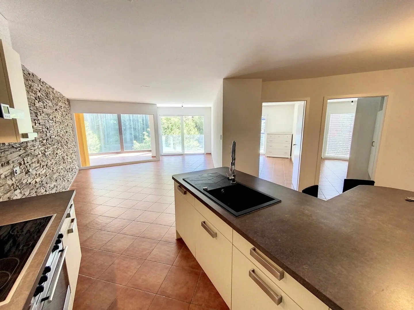 Appartement avec 4,5 pièces et balcon, env. 115 m2 - Photo 1 sur 13