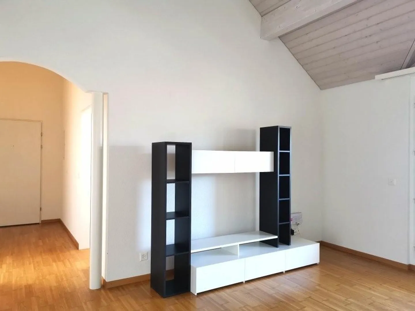 Vivere moderno in una posizione tranquilla - Foto 6 di 11