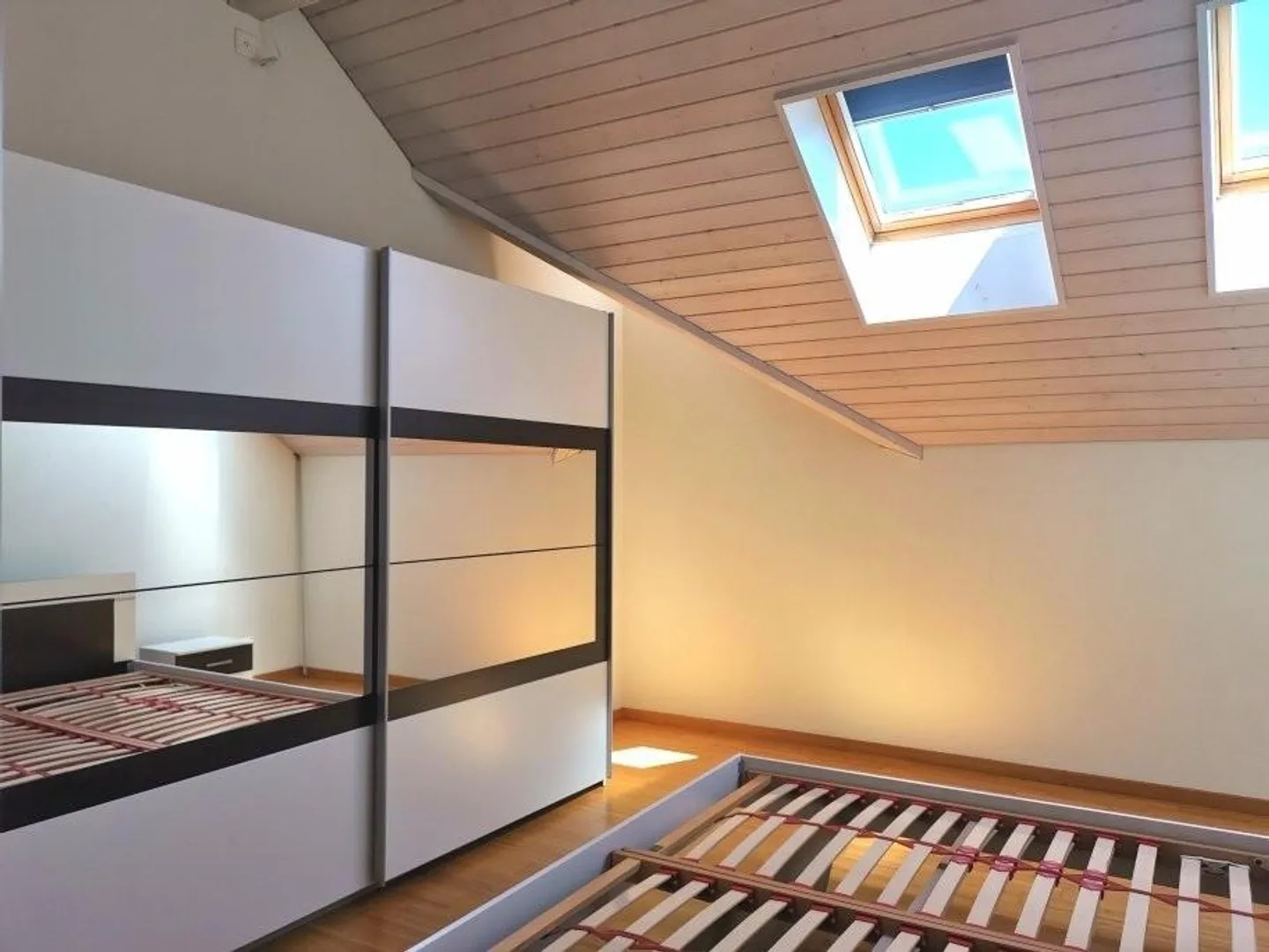 Vivere moderno in una posizione tranquilla - Foto 9 di 11