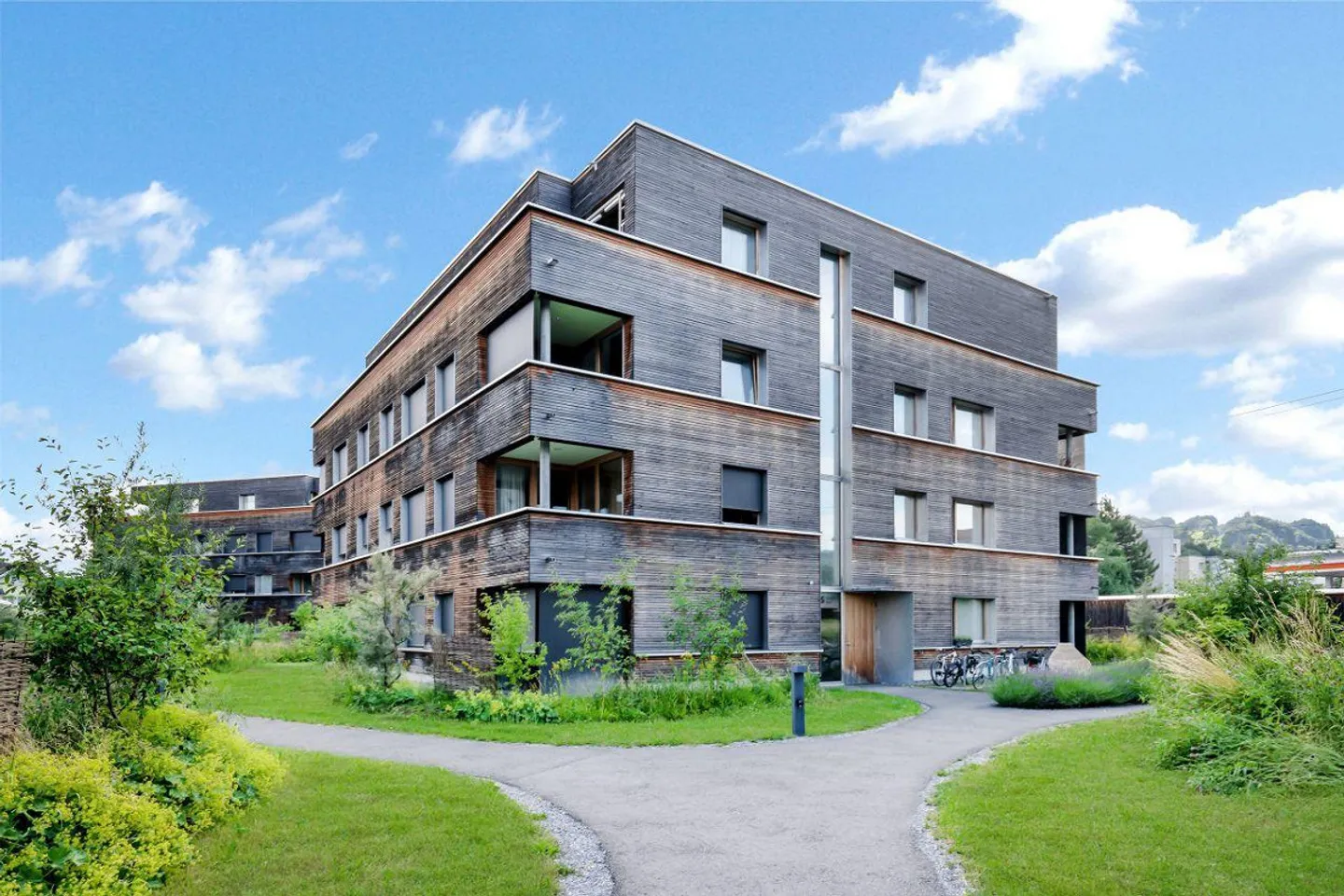 High-quality 4.5-room apartment with terrace in sunny location - Photo 1 of 10