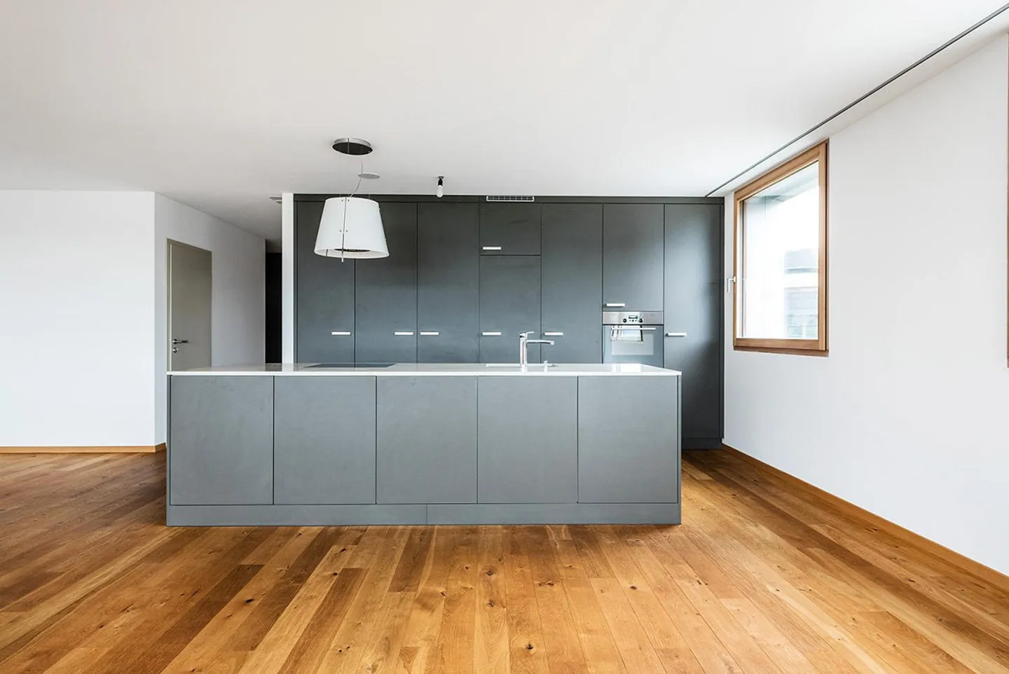 High-quality 4.5-room apartment with terrace in sunny location - Photo 2 of 10