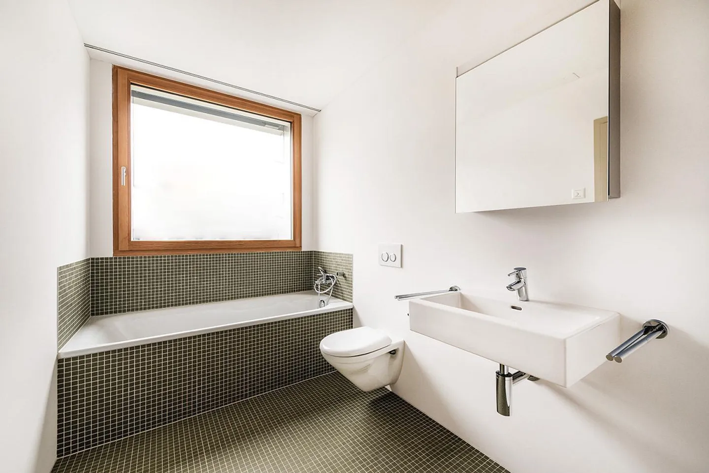 High-quality 4.5-room apartment with terrace in sunny location - Photo 4 of 10