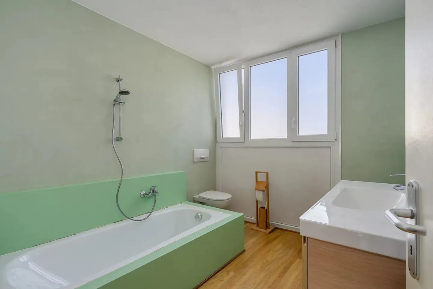 Eckreihenhaus mit 5 Zimmern und Pool in Ponte Capriasca - Foto 6 von 13
