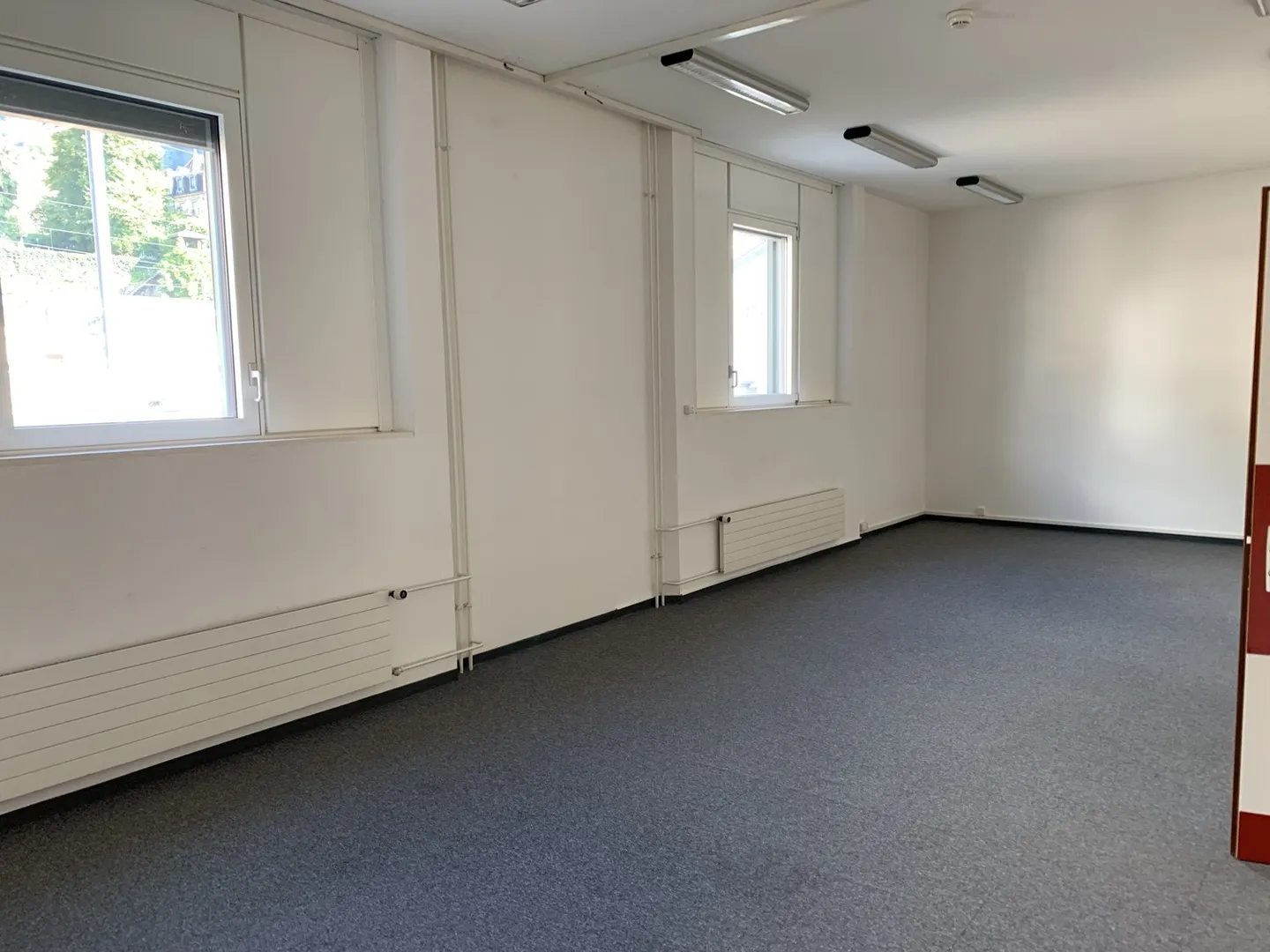 Close to the CFF train station in Montreux, offices on the 2nd floor... - Photo 9 of 10