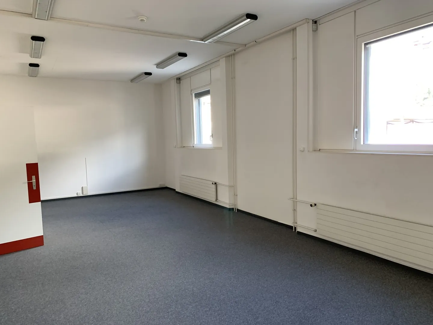 Close to the CFF train station in Montreux, offices on the 2nd floor... - Photo 10 of 10