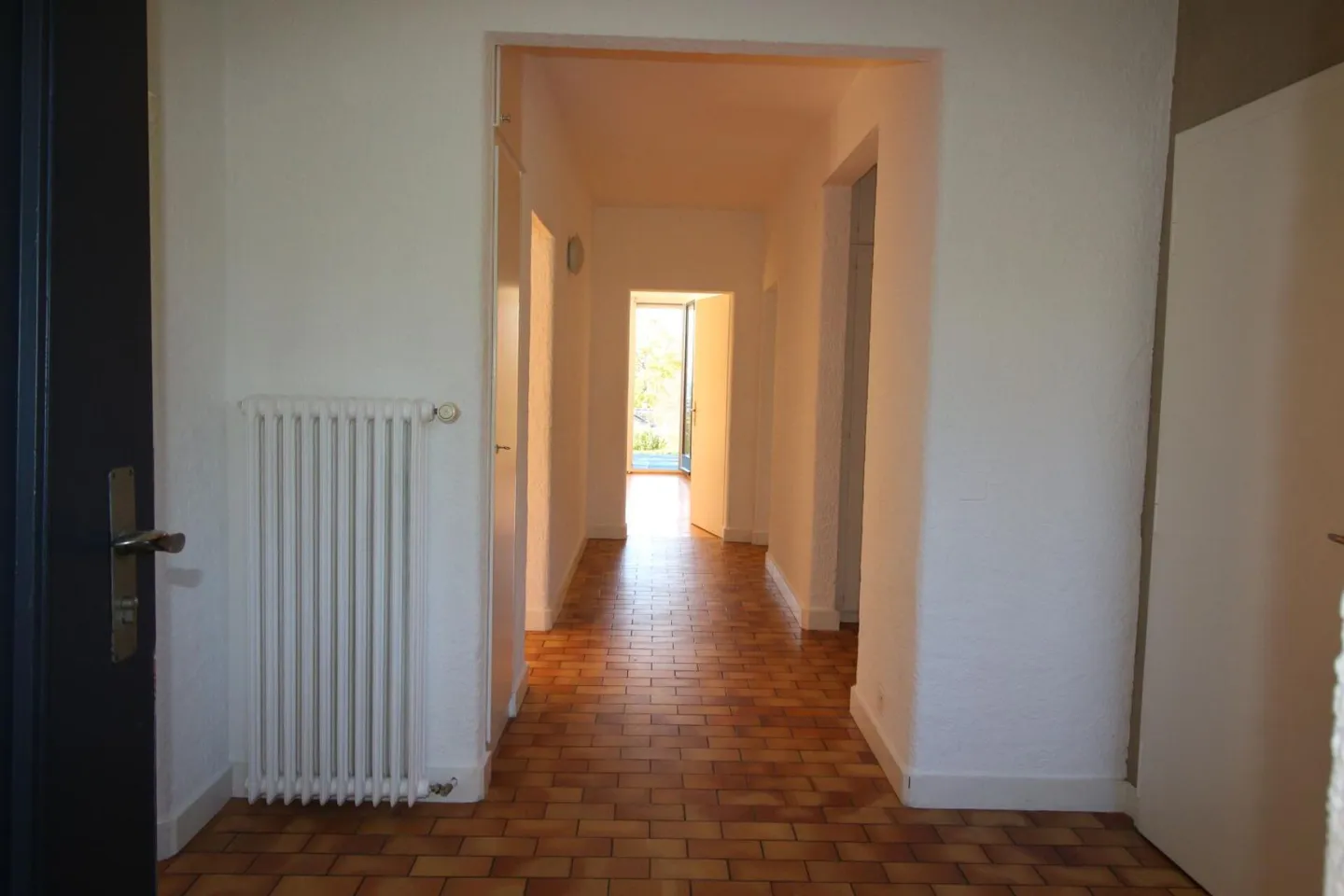 Charming Detached House in Anières - Photo 5 of 16