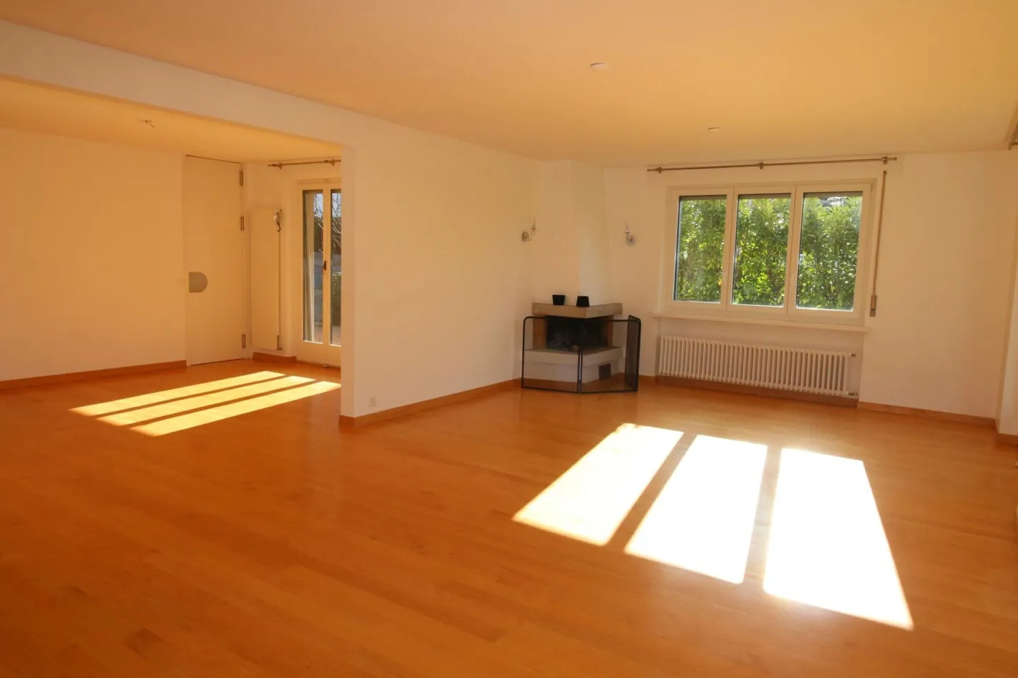 Charming Detached House in Anières - Photo 6 of 16