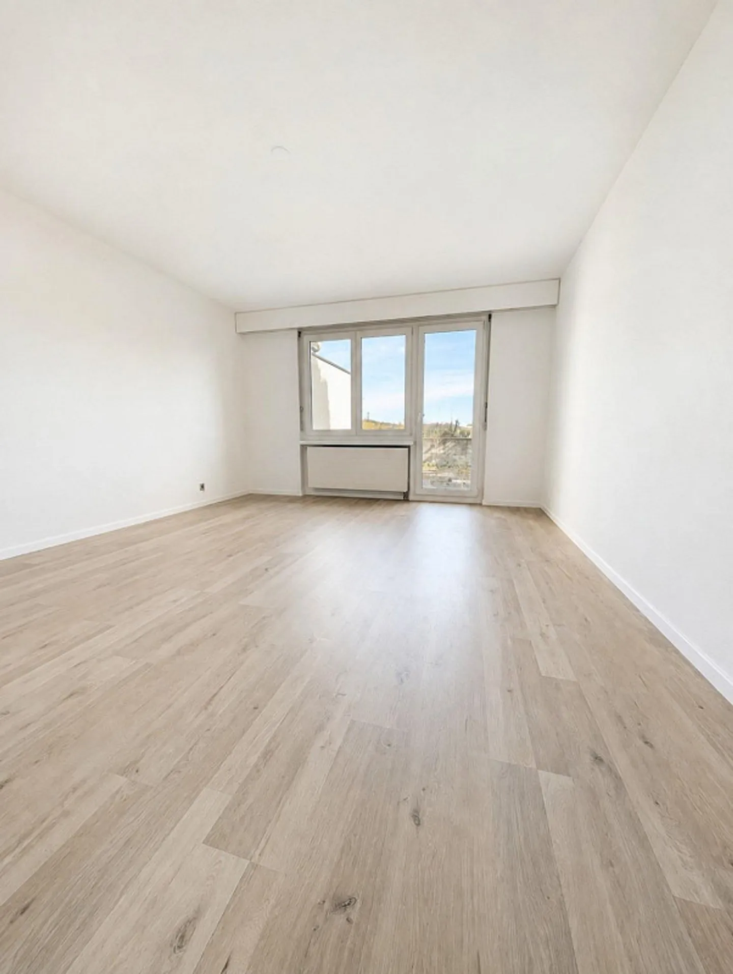 3.5-Zimmer-Terrassenwohnung mit 88 m² Terrasse & Weitsicht - Foto 7 von 9
