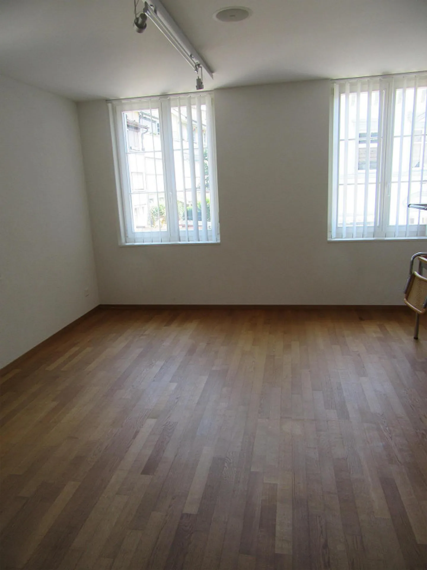 2 Office Rooms - Photo 5 of 9