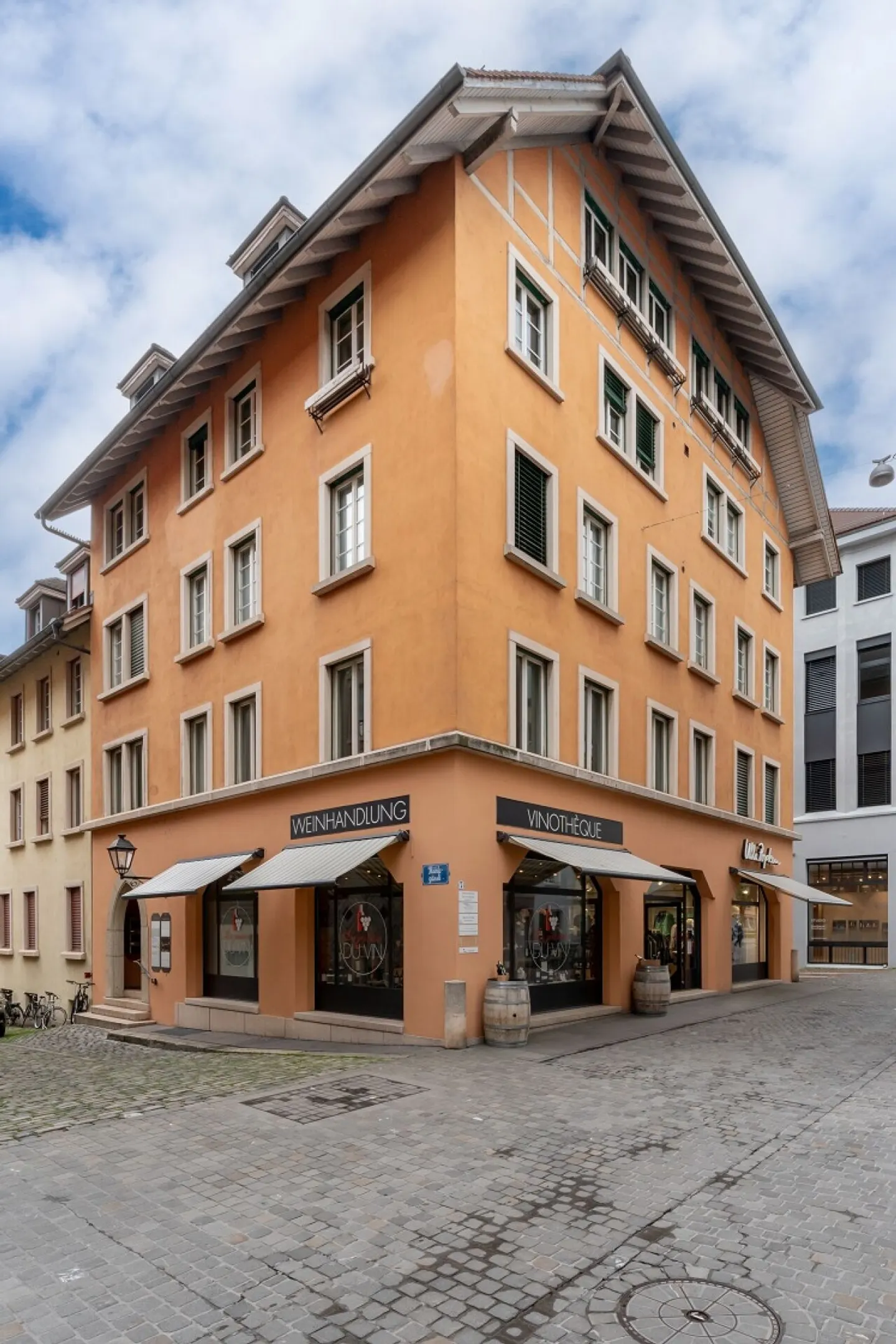 Environ 120 m2 de bureaux / salles de pratique dans la vieille ville d'Aarau - Photo 10 sur 10