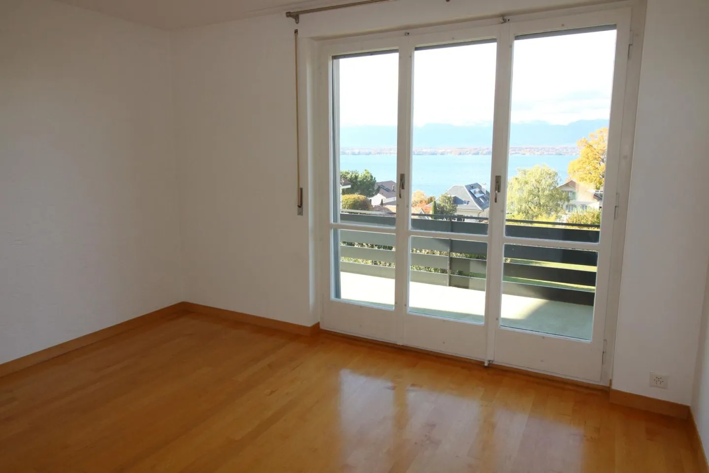 Charming Detached House in Anières - Photo 11 of 16