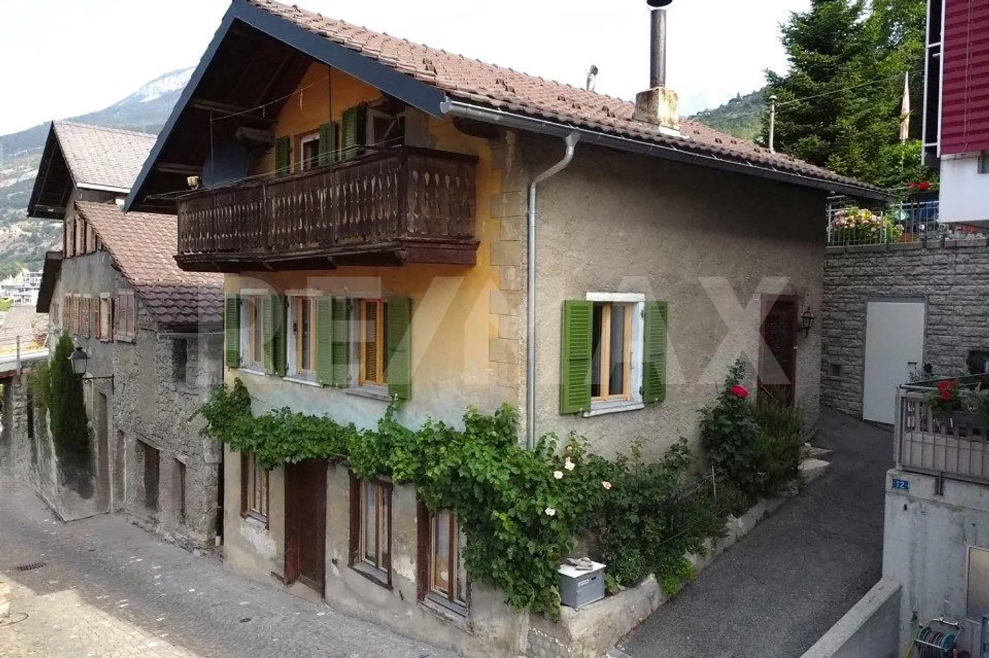Charmante Maison Individuelle à Leuk-Stadt avec Vue Panoramique - Photo 1 sur 13