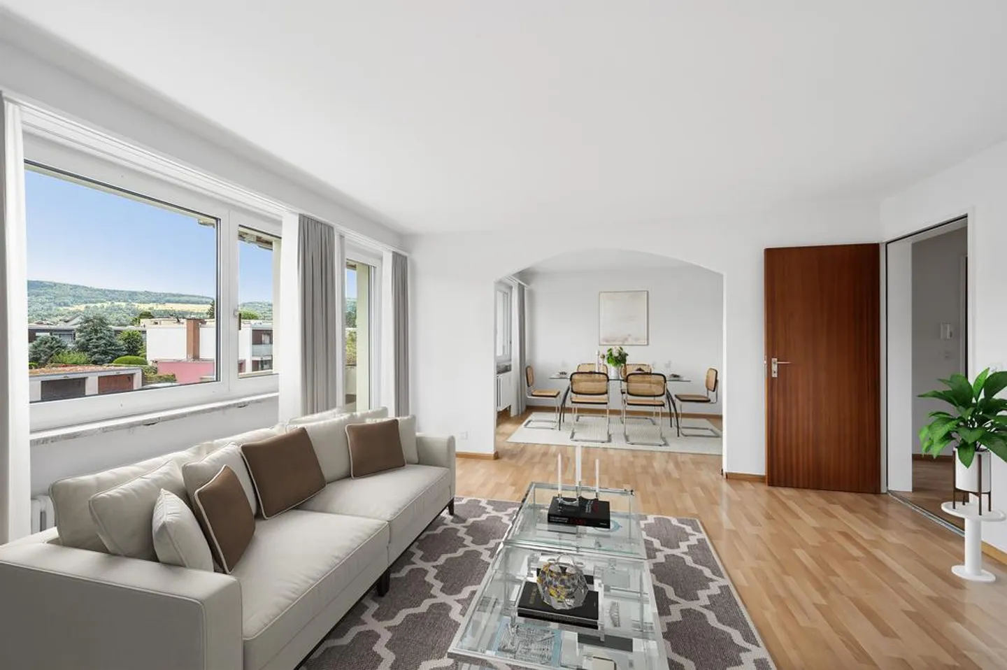 Zentral und doch ruhig gelegene 4-Zimmer-Wohnung - Foto 2 von 7