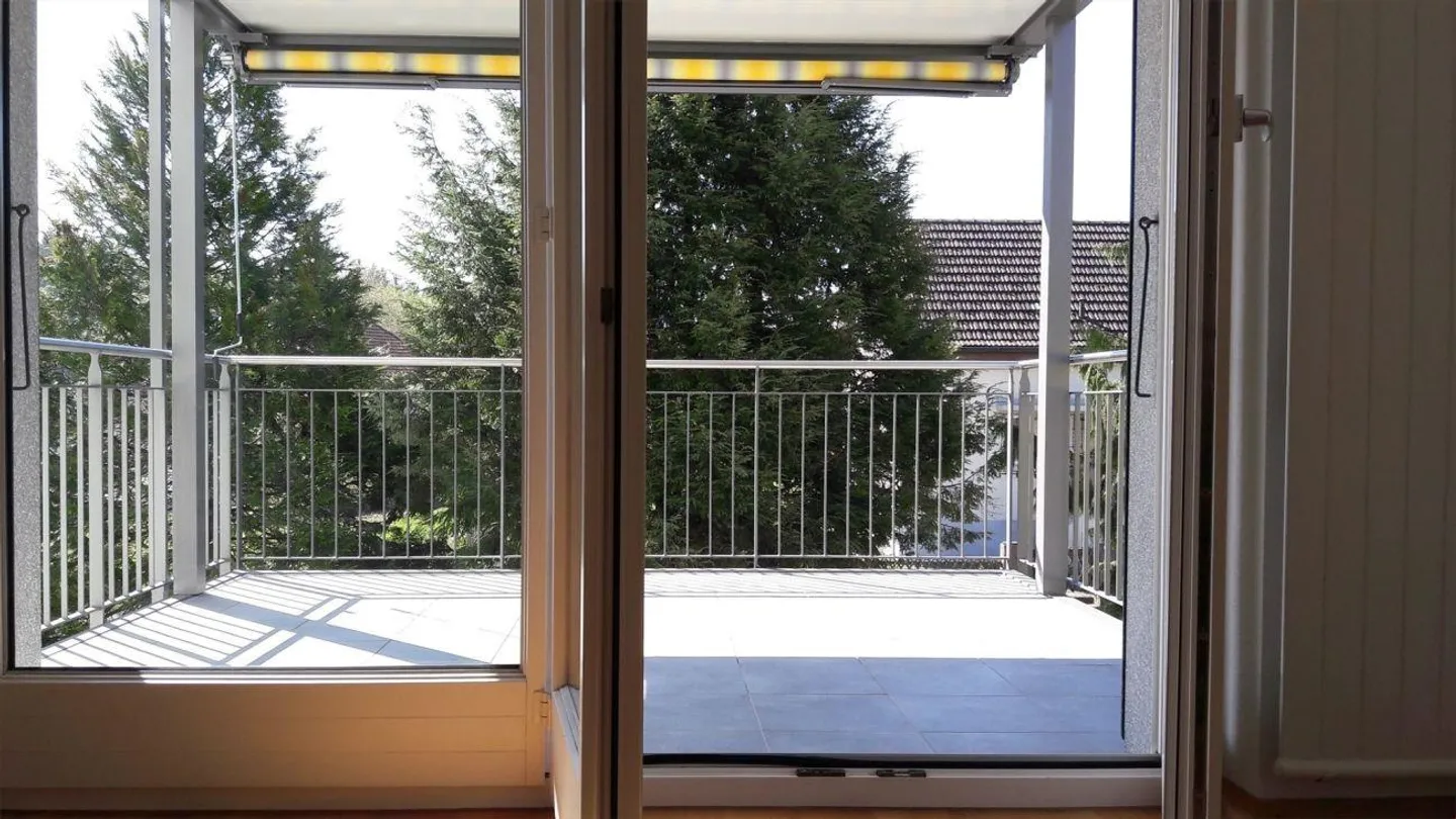 Bright apartment in a quiet location in Riedholz - Photo 1 of 6