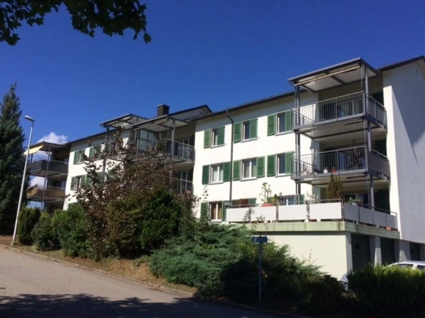 Bright apartment in a quiet location in Riedholz - Photo 2 of 6