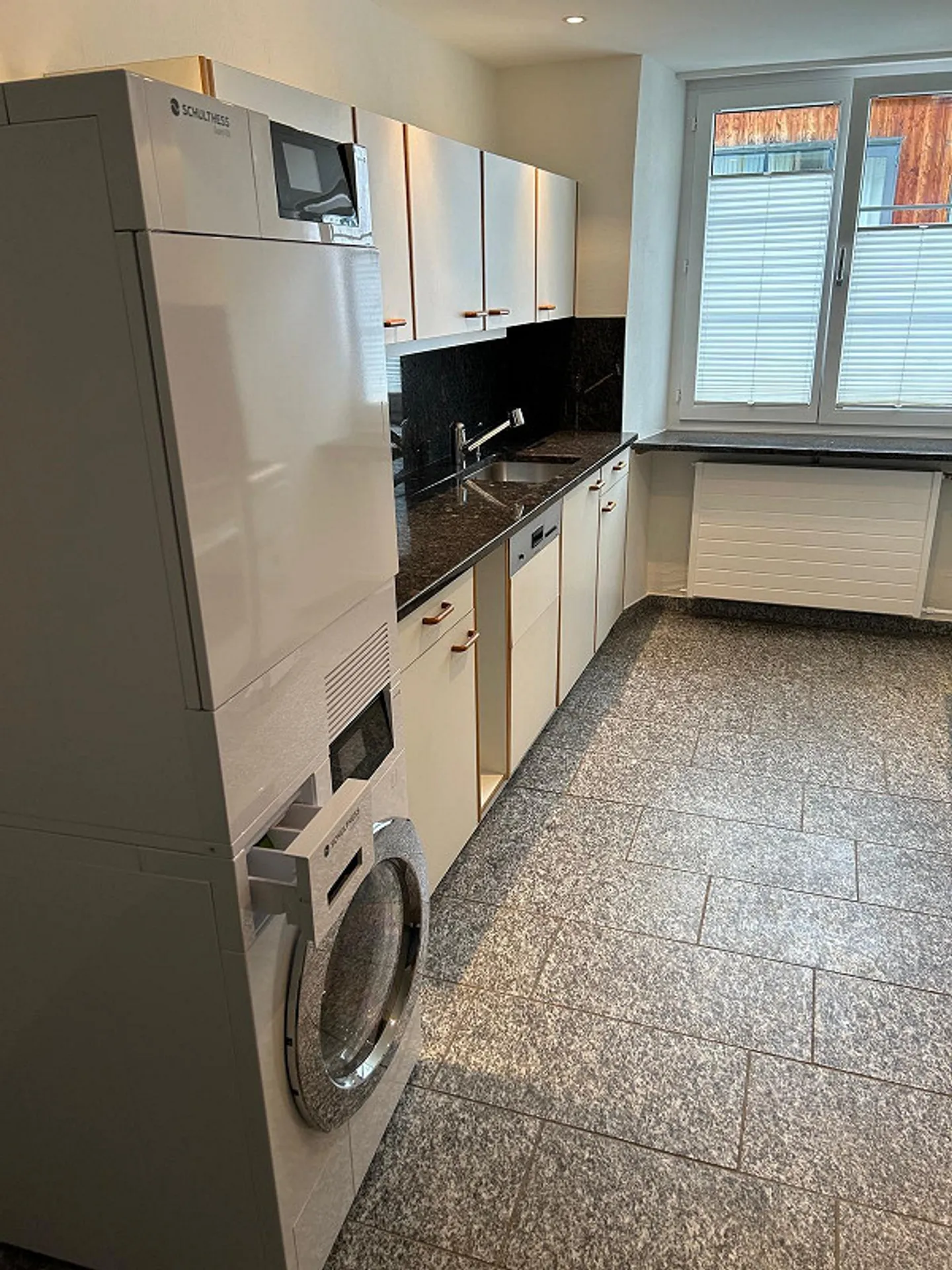 Appartamento spazioso e accogliente di 2,5 stanze - Foto 5 di 12