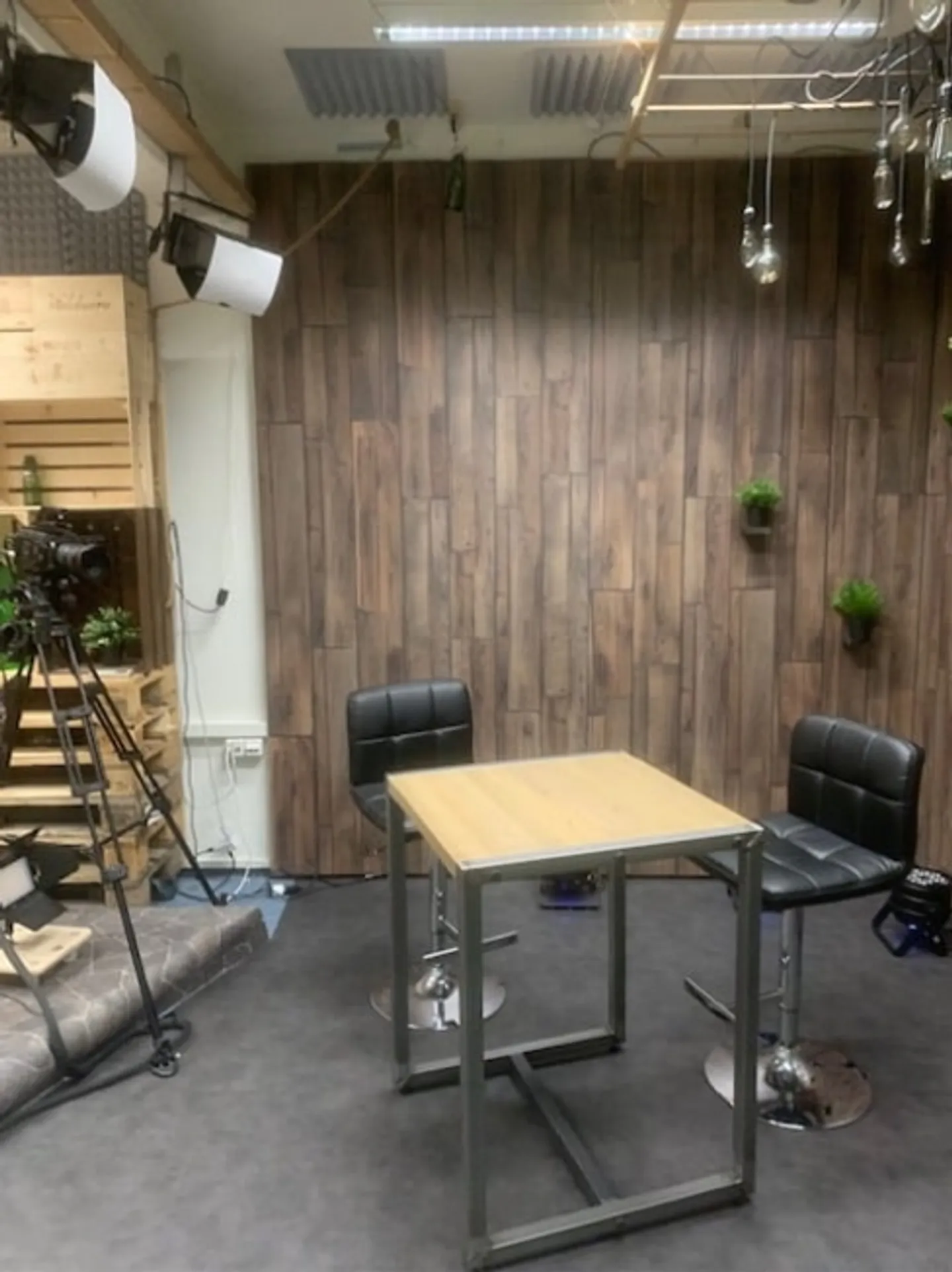 Versatile office building for rent in Soodring Adliswil - Photo 8 of 11