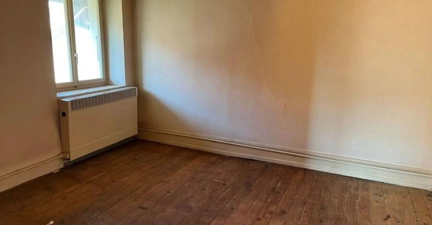For sale charming small house of 5.5 rooms to renovate in Bonfol - Photo 9 of 13