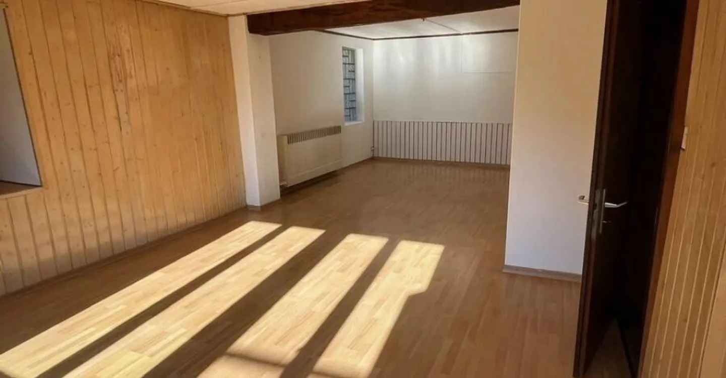 For sale charming small house of 5.5 rooms to renovate in Bonfol - Photo 5 of 13