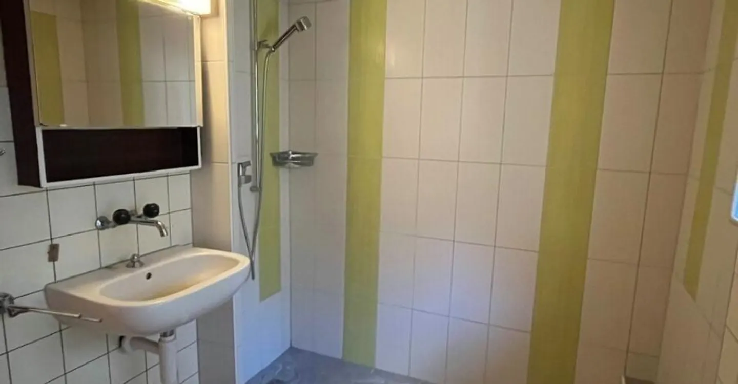For sale charming small house of 5.5 rooms to renovate in Bonfol - Photo 6 of 13