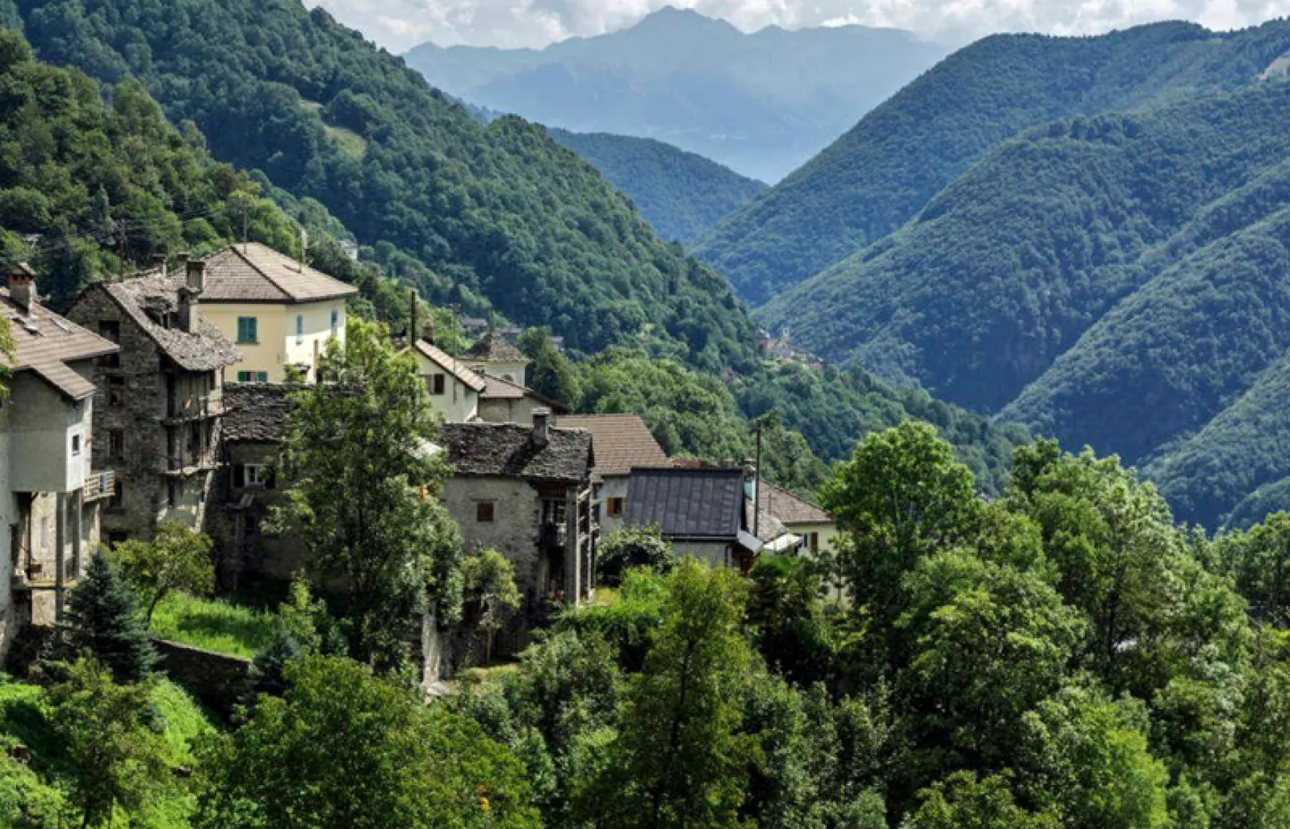 GRANDI IMMOBILI - Un Rustico con molto potenziale, nella Valle Onsernone Copia - Foto 1 di 13
