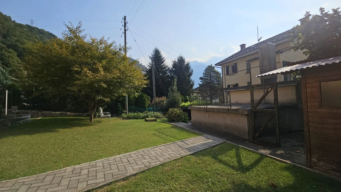 Casa Familiare con Giardino - Foto 5 di 18