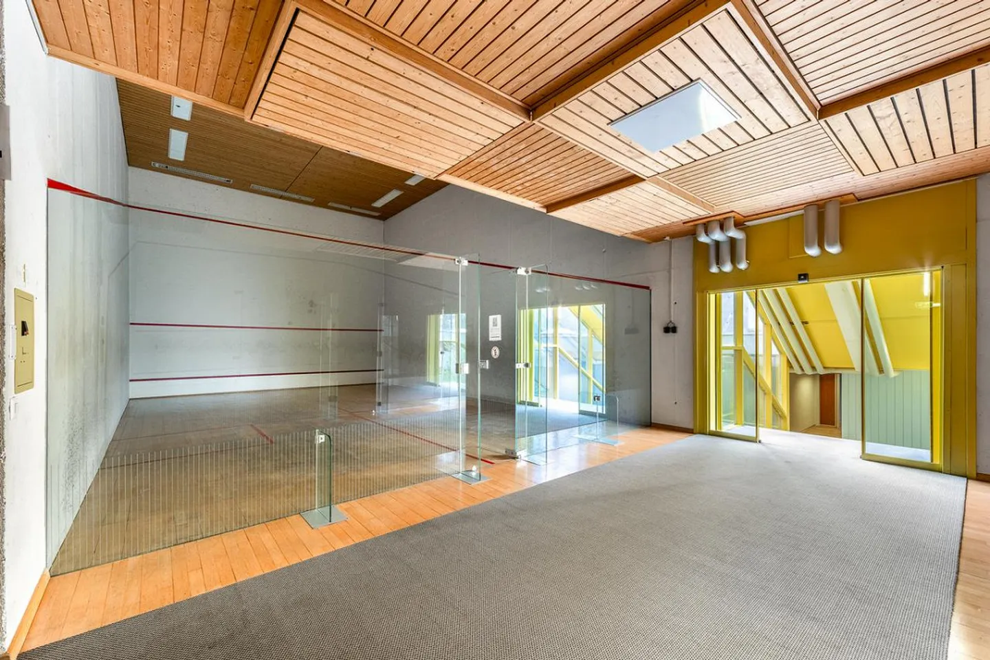 Sale of Commercial Property in Fällanden ZH - Photo 5 of 6