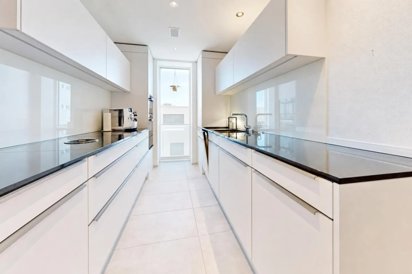 Modern condominium in a prime location with two parking spaces - Photo 4 of 22