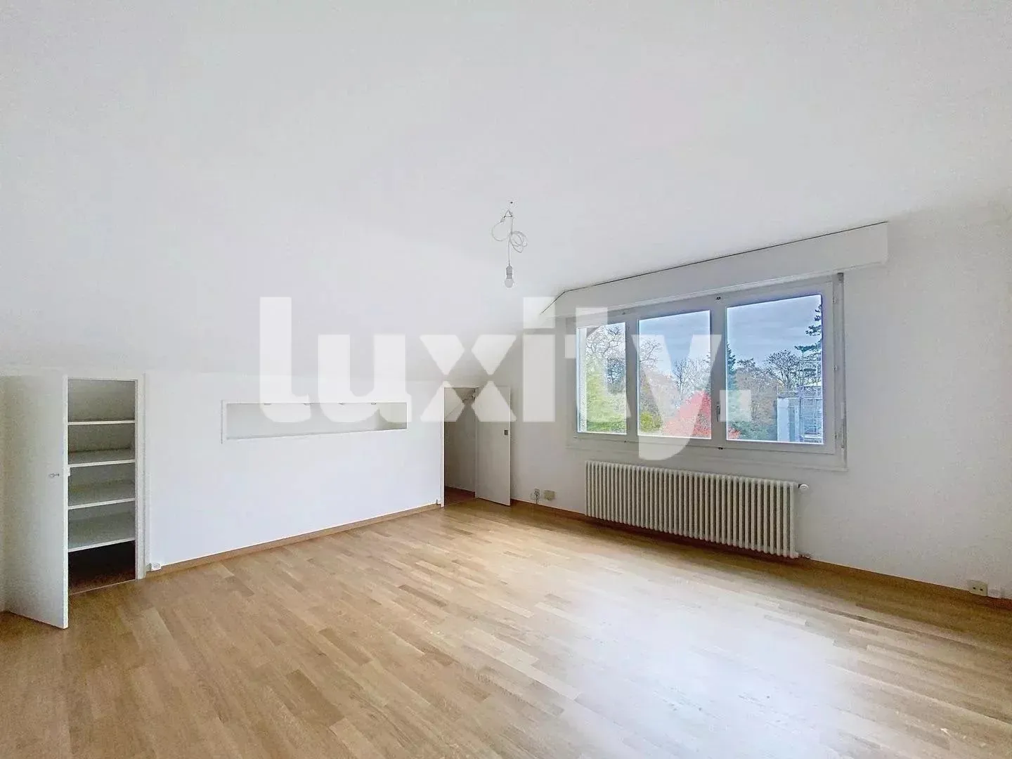 Zu Vermieten ? Traumhafte 4-Zimmer-Wohnung in Coppet - Foto 4 von 6