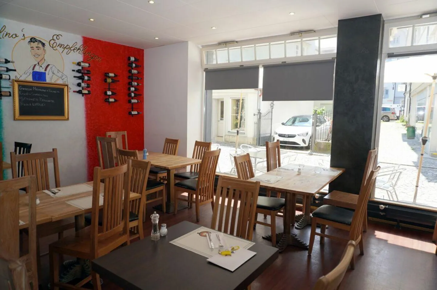 Wohnhaus mit drei Einheiten und Klein-Restaurant - Foto 4 von 18