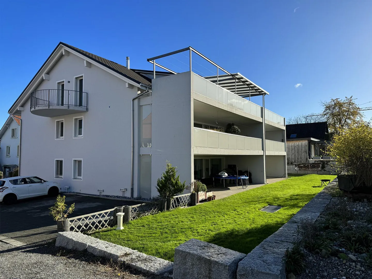 4 1/2 Room Apartment 1st Floor - Photo 1 of 10