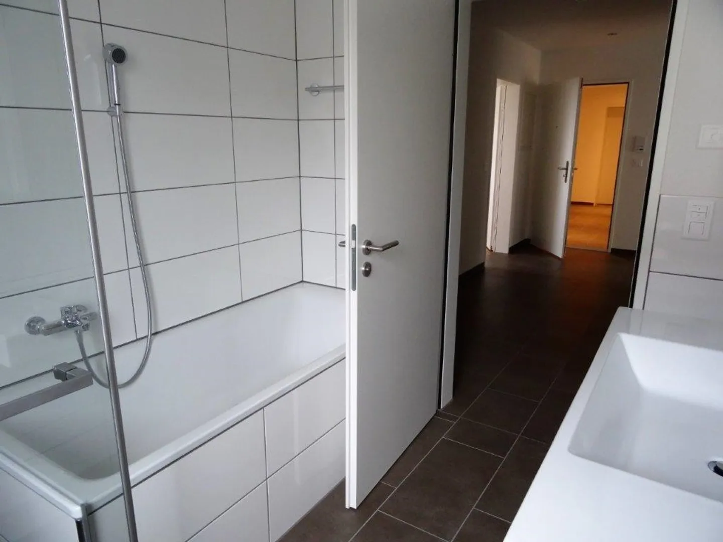 4 1/2 Room Apartment 1st Floor - Photo 8 of 10