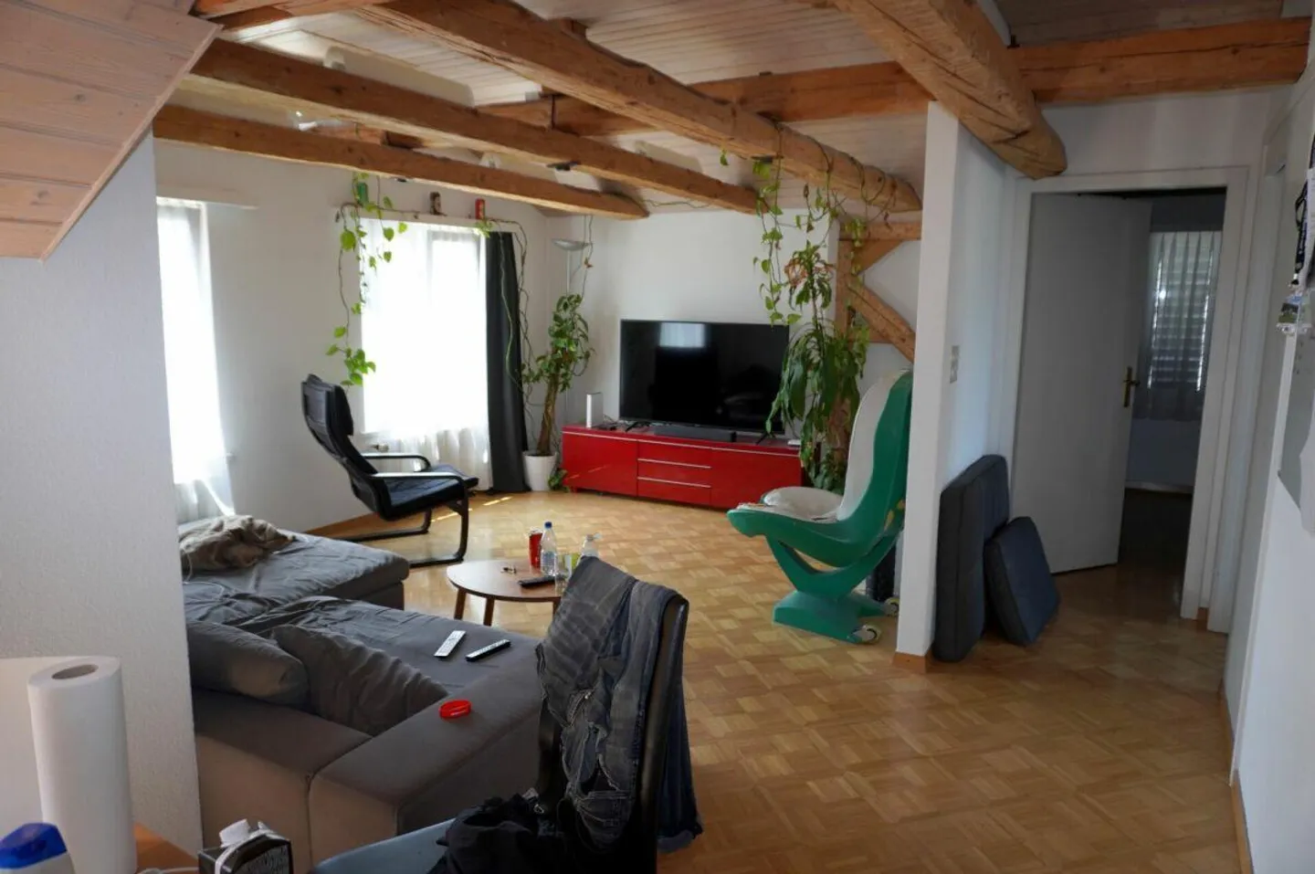 Wohnhaus mit drei Einheiten und Klein-Restaurant - Foto 13 von 18