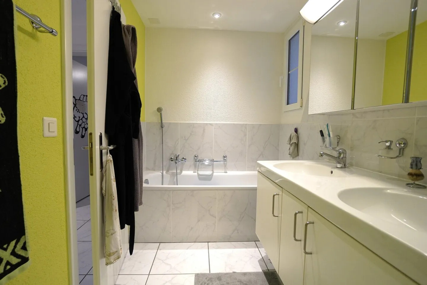 Versatile semi-detached single-family house with studio; plenty of space to live - Photo 11 of 17