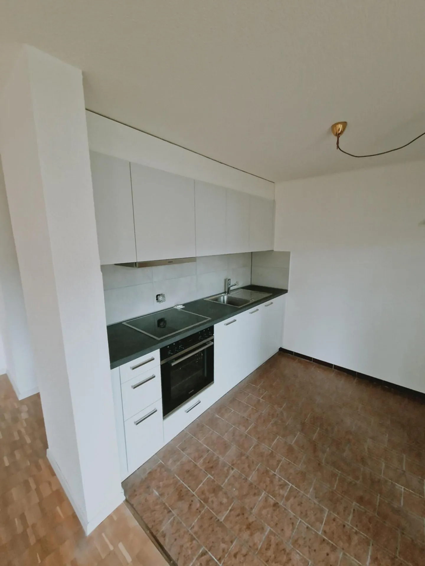 Un quartiere tranquillo e grandi stanze - Foto 3 di 5