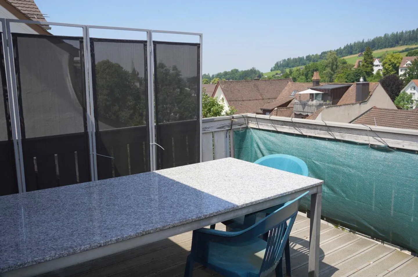 Wohnhaus mit drei Einheiten und Klein-Restaurant - Foto 16 von 18