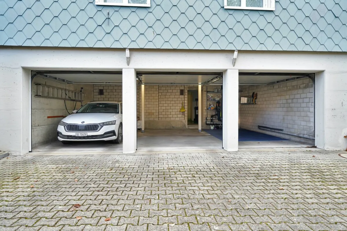 Majestic Property in Prime Location with Large Apartment and Dream Garden - Photo 15 of 16