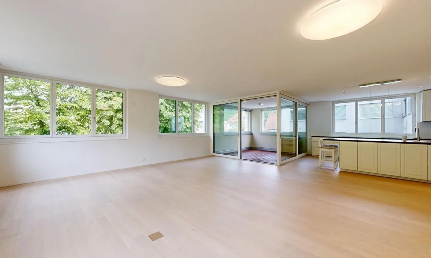 Centrale, elegante, spaziosa – appartamento di 4,5 stanze con due terrazze - Foto 5 di 11