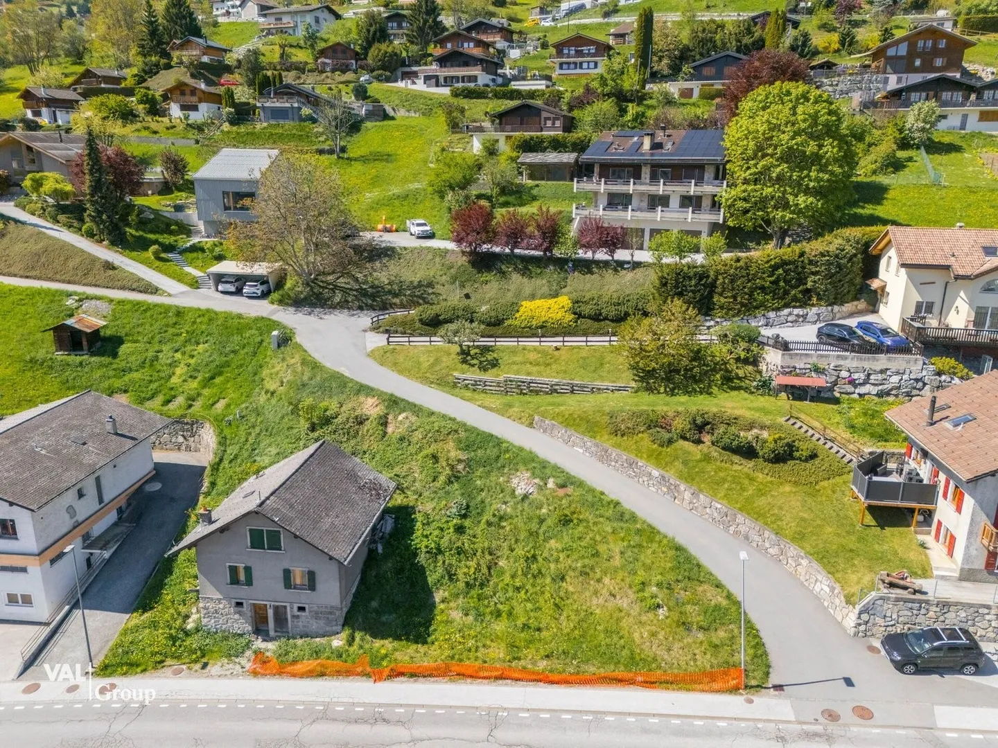 Terrain idéalement situé pour projet de 3 appartements, permis en force - Foto 4 di 5