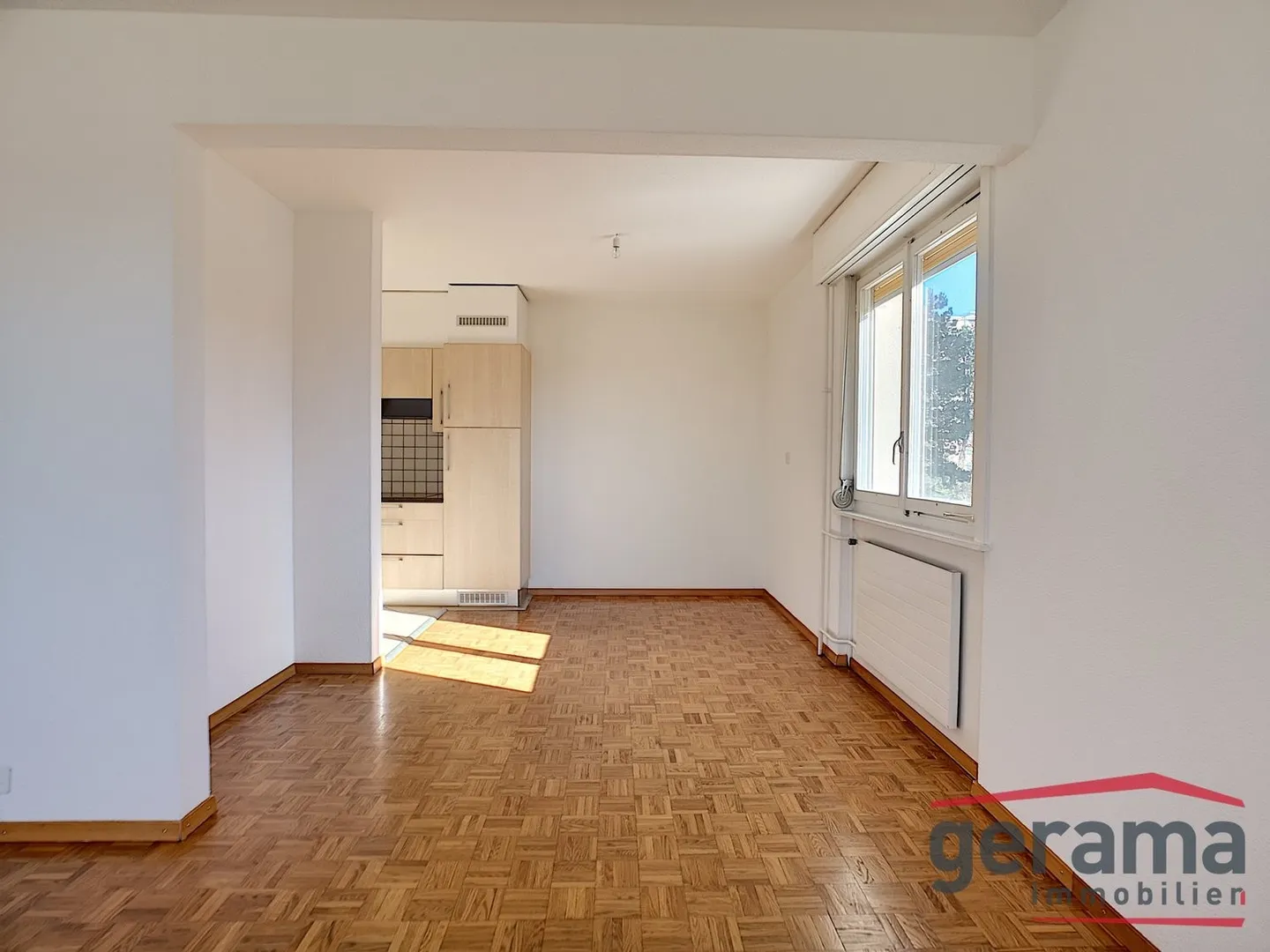 3.5 Room Apartment - Photo 2 of 6