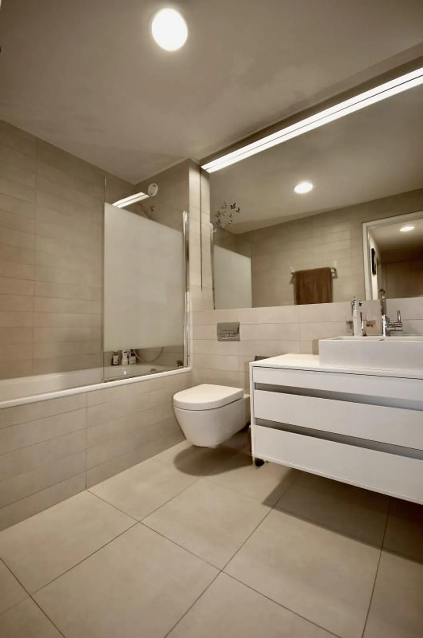 Un ambiente esclusivo che unisce comfort, benessere e sicurezza - Foto 7 di 11