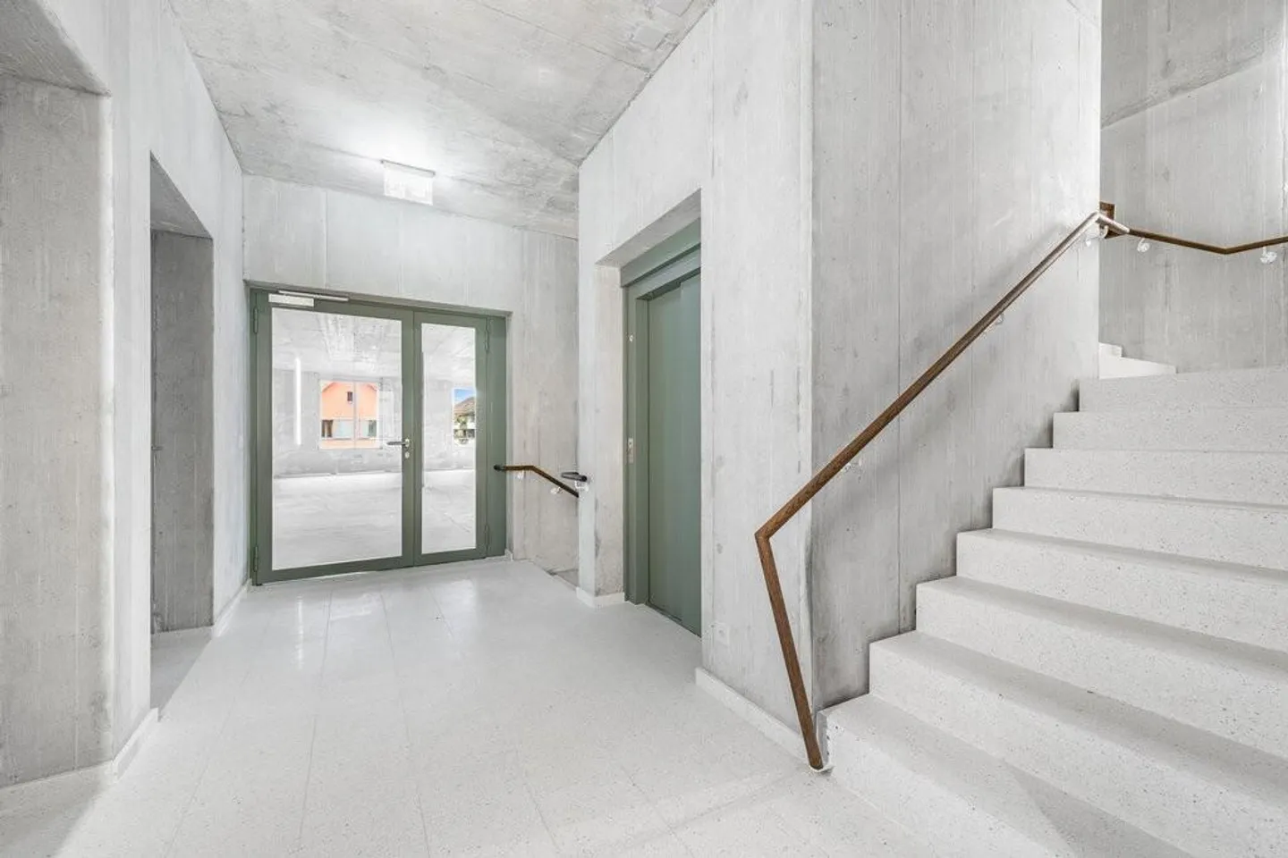 Bureau lumineux et polyvalent de 260 m2 à louer à Winterthur ! - Photo 8 sur 8