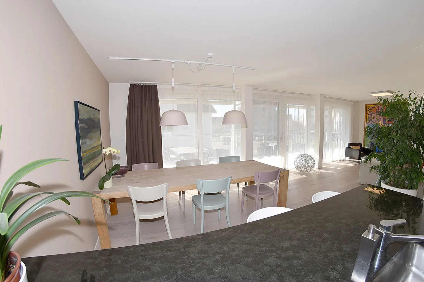 Moderno, spazioso e centrale - Foto 6 di 13